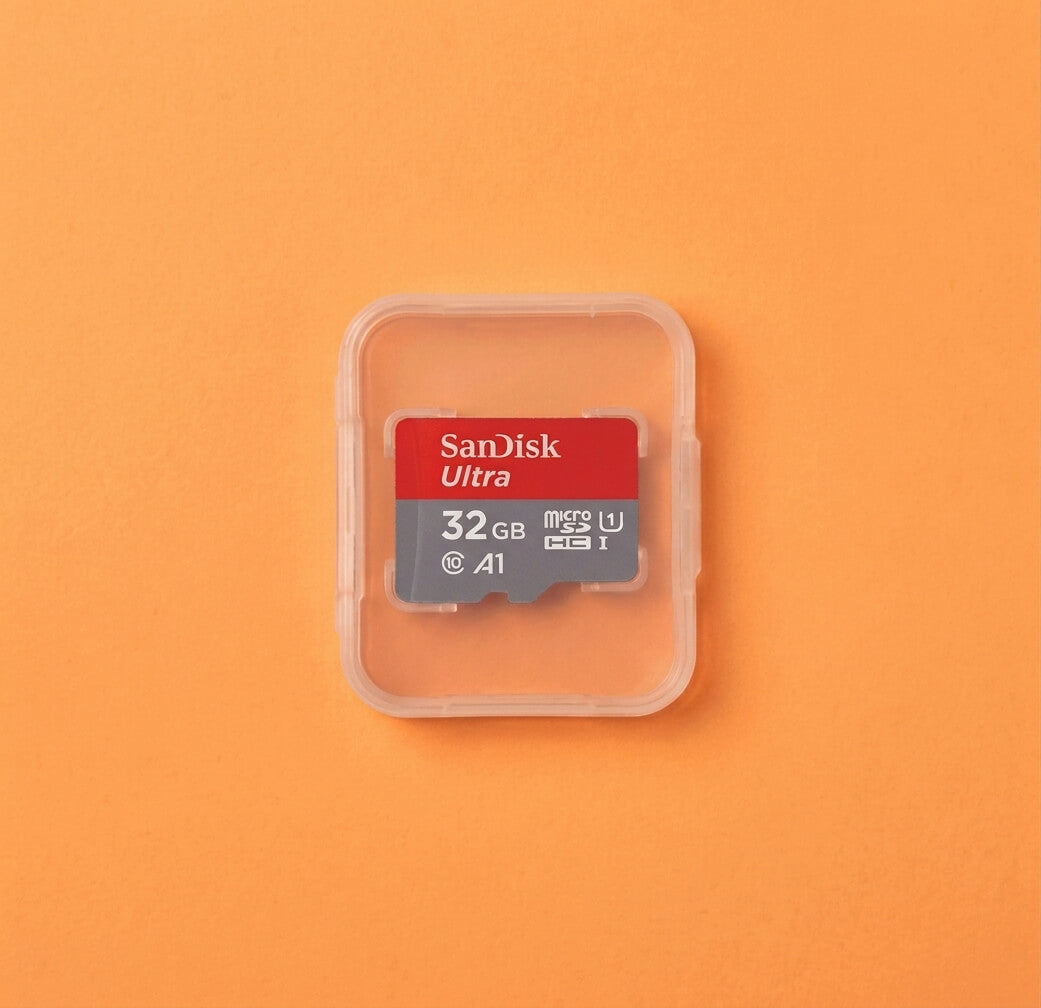 SD Card (32GB)