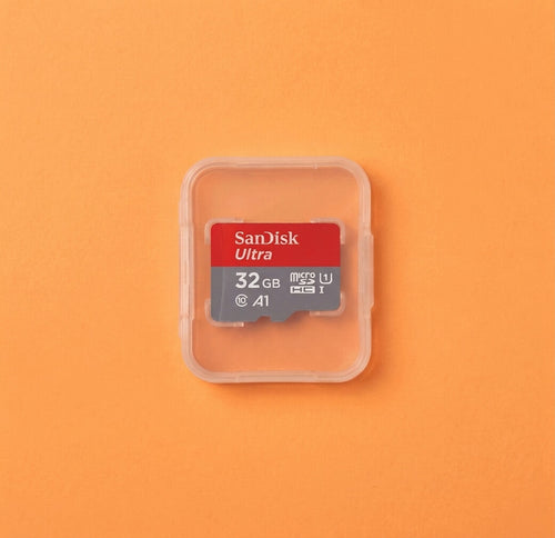 SD Card (32GB)